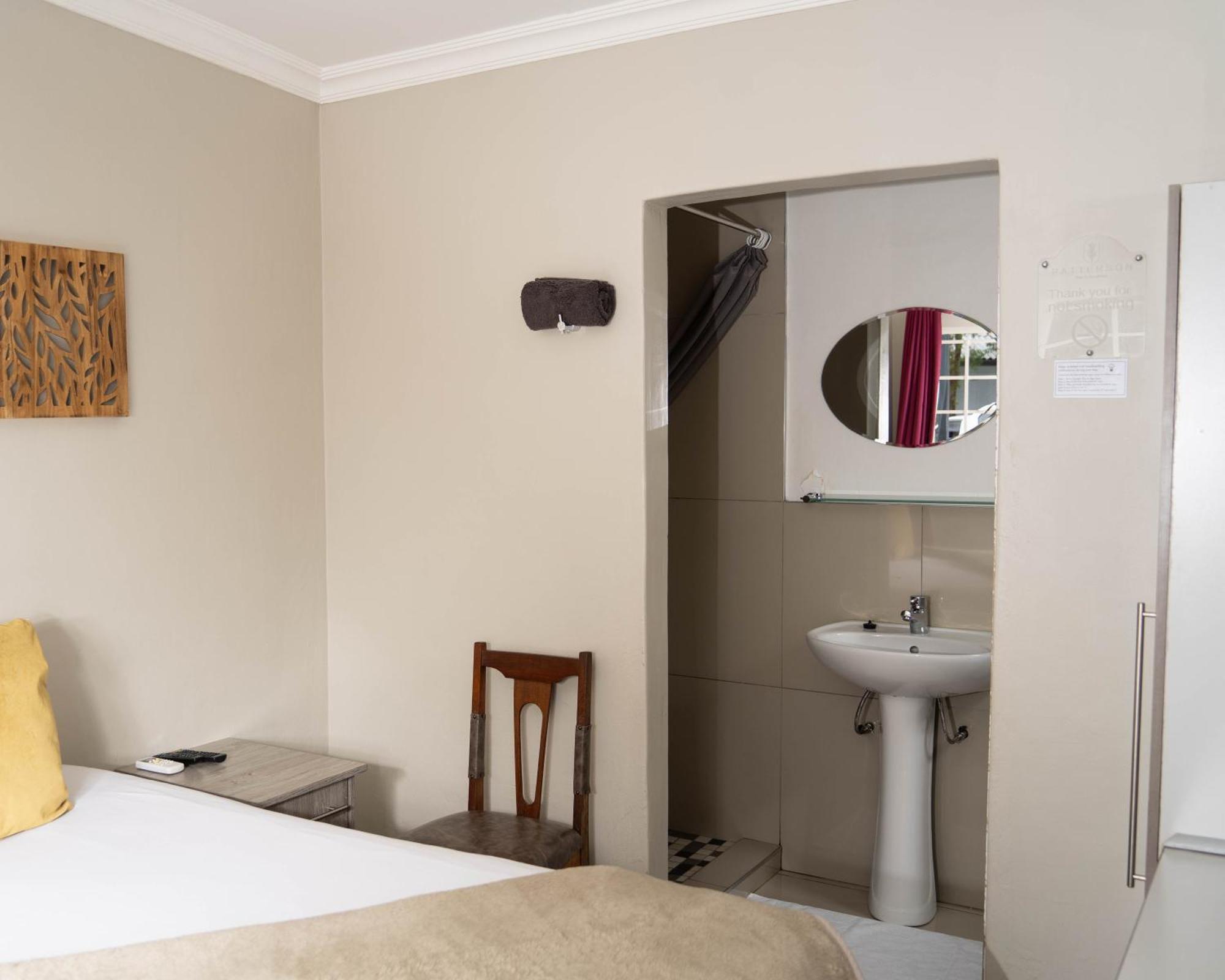 Patterson B&B Newcastle Bagian luar foto