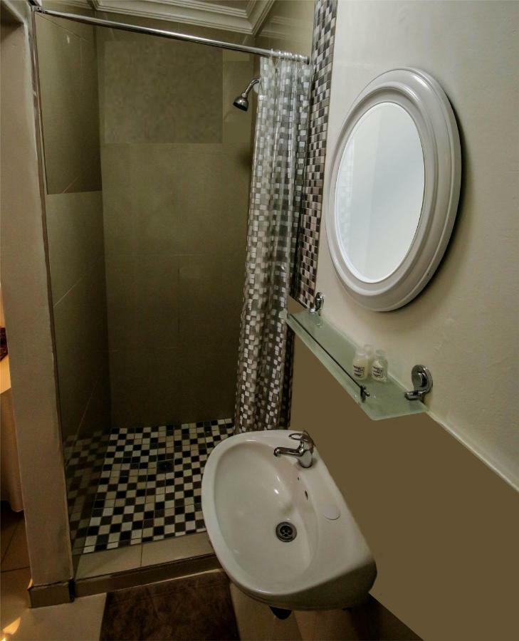 Patterson B&B Newcastle Bagian luar foto